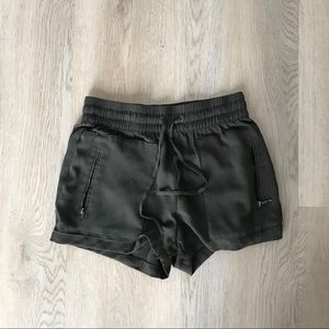 Dress shorts